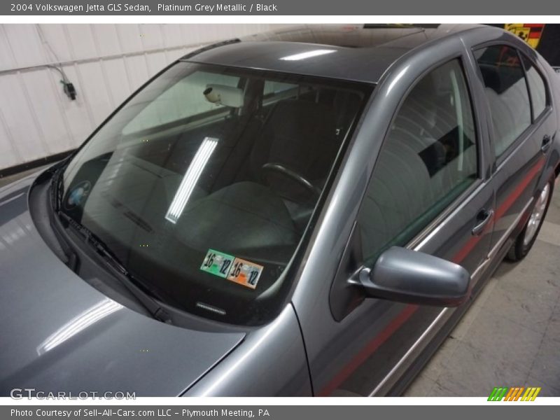 Platinum Grey Metallic / Black 2004 Volkswagen Jetta GLS Sedan