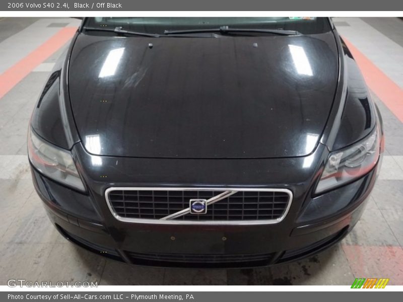 Black / Off Black 2006 Volvo S40 2.4i