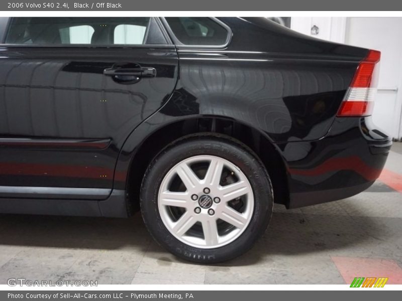 Black / Off Black 2006 Volvo S40 2.4i