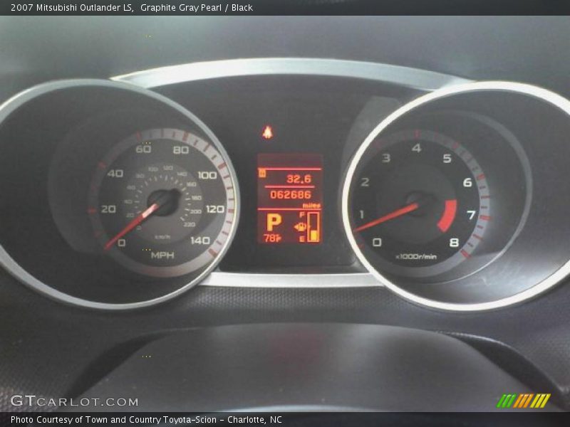Graphite Gray Pearl / Black 2007 Mitsubishi Outlander LS