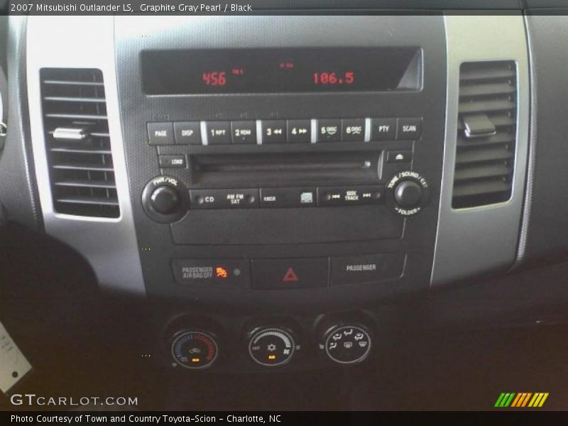 Graphite Gray Pearl / Black 2007 Mitsubishi Outlander LS