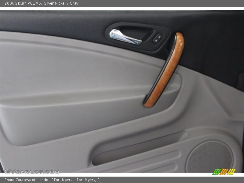 Silver Nickel / Gray 2006 Saturn VUE V6