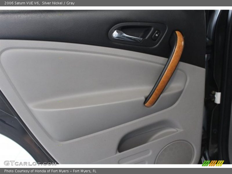 Silver Nickel / Gray 2006 Saturn VUE V6