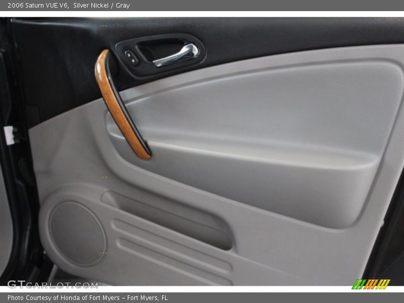 Silver Nickel / Gray 2006 Saturn VUE V6