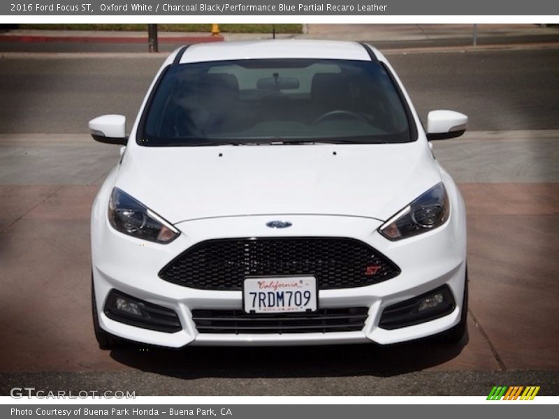 Oxford White / Charcoal Black/Performance Blue Partial Recaro Leather 2016 Ford Focus ST