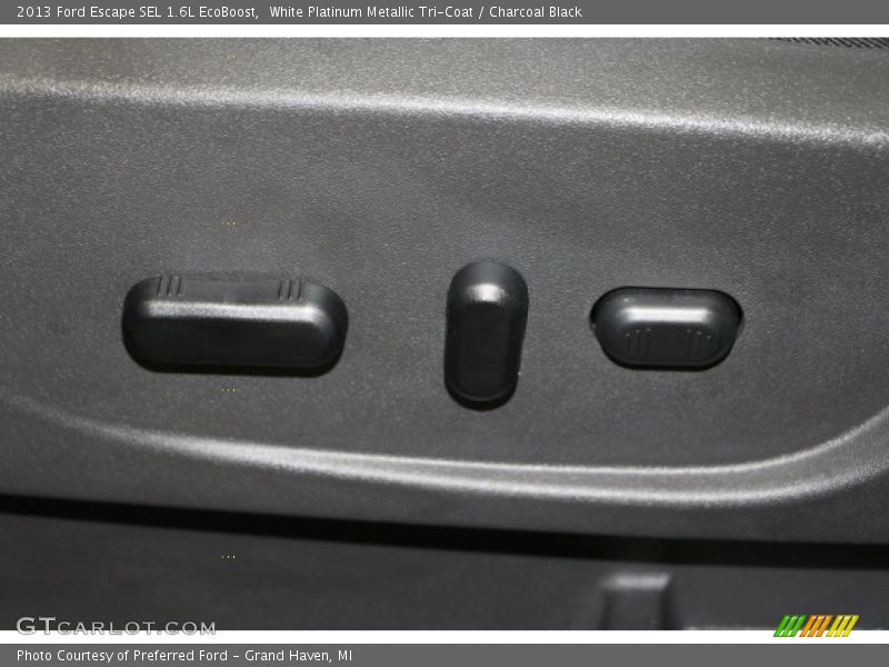 White Platinum Metallic Tri-Coat / Charcoal Black 2013 Ford Escape SEL 1.6L EcoBoost