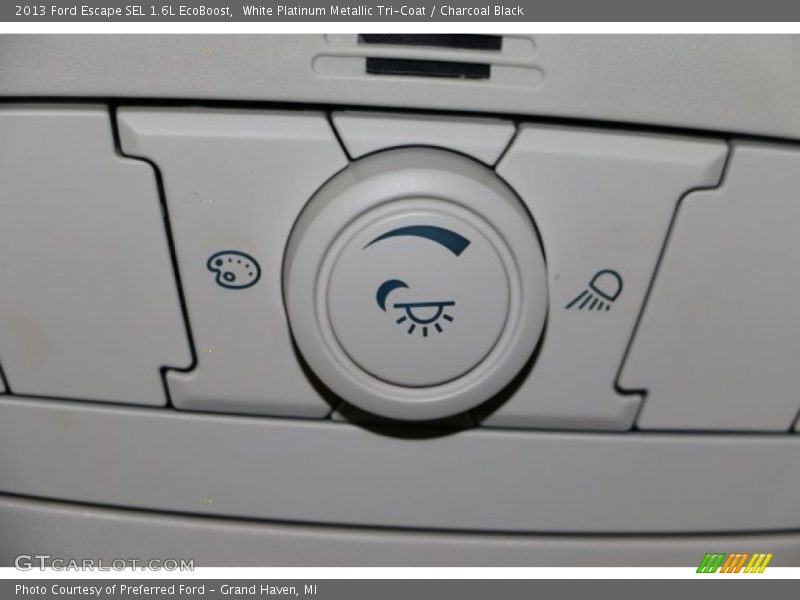 White Platinum Metallic Tri-Coat / Charcoal Black 2013 Ford Escape SEL 1.6L EcoBoost