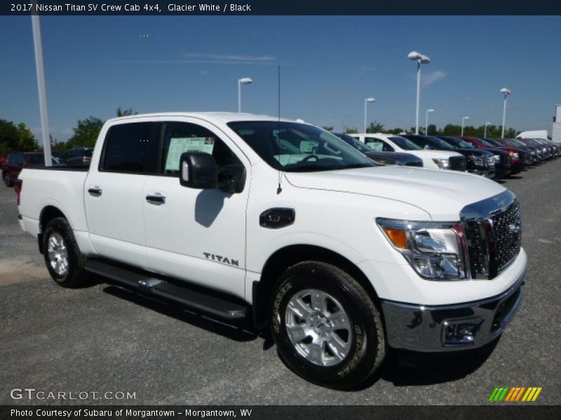 Front 3/4 View of 2017 Titan SV Crew Cab 4x4