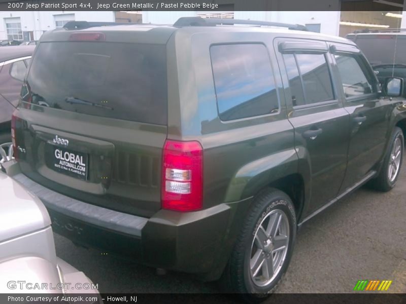 Jeep Green Metallic / Pastel Pebble Beige 2007 Jeep Patriot Sport 4x4