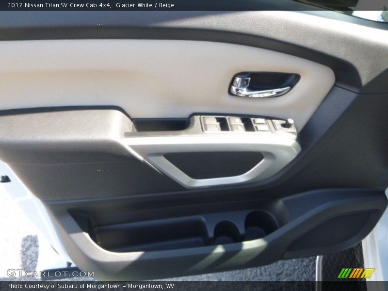 Glacier White / Beige 2017 Nissan Titan SV Crew Cab 4x4