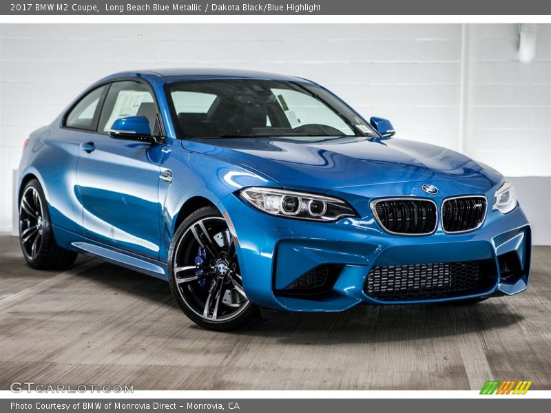 Front 3/4 View of 2017 M2 Coupe