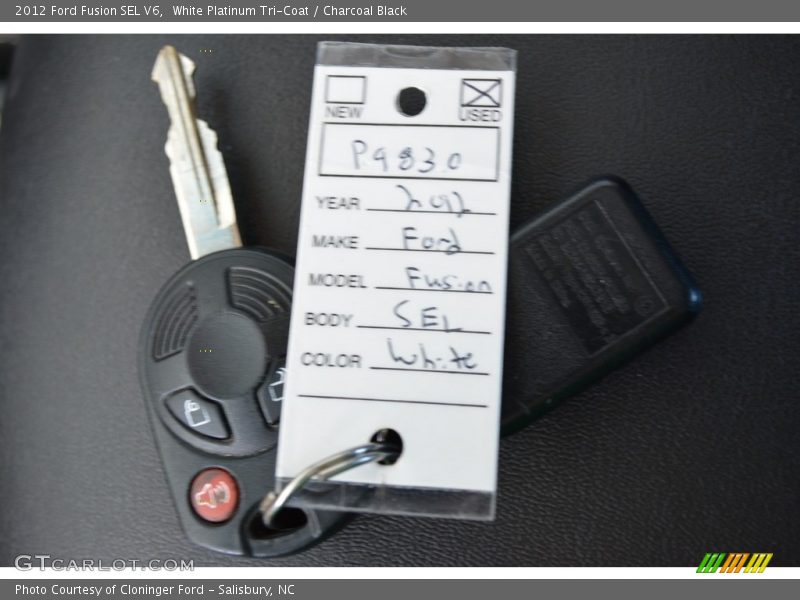 White Platinum Tri-Coat / Charcoal Black 2012 Ford Fusion SEL V6