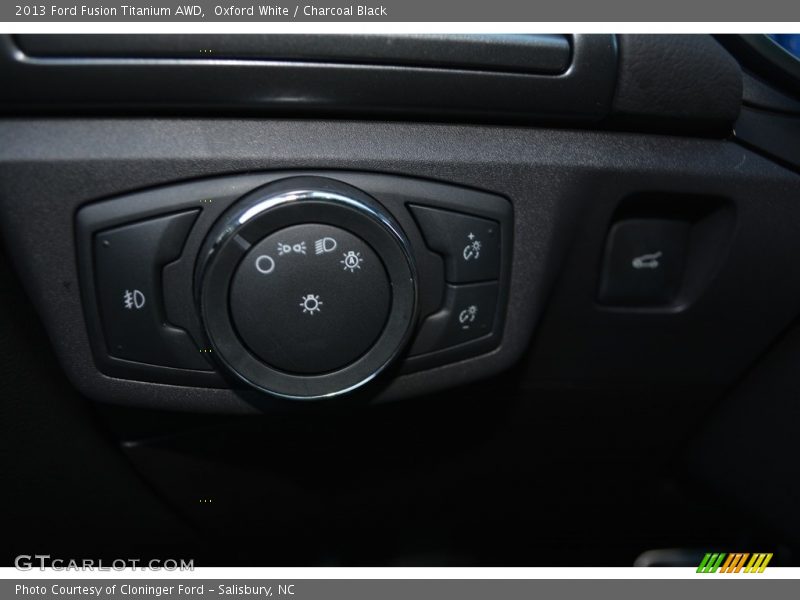 Oxford White / Charcoal Black 2013 Ford Fusion Titanium AWD