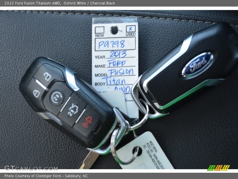 Oxford White / Charcoal Black 2013 Ford Fusion Titanium AWD