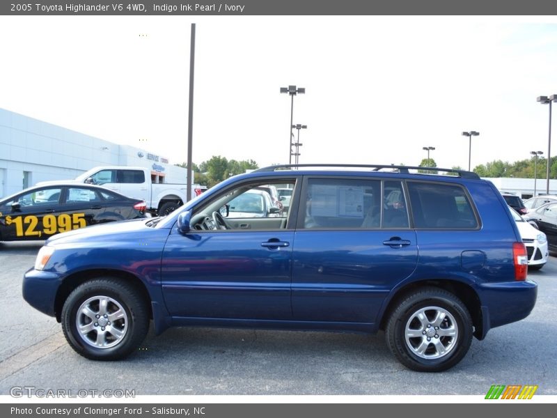 Indigo Ink Pearl / Ivory 2005 Toyota Highlander V6 4WD