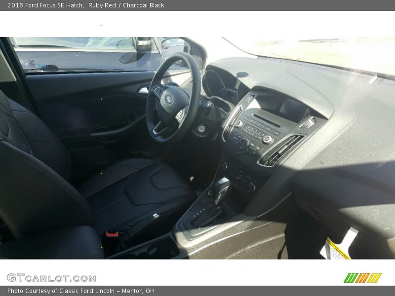 Ruby Red / Charcoal Black 2016 Ford Focus SE Hatch