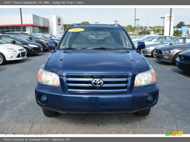 Indigo Ink Pearl / Ivory 2005 Toyota Highlander V6 4WD