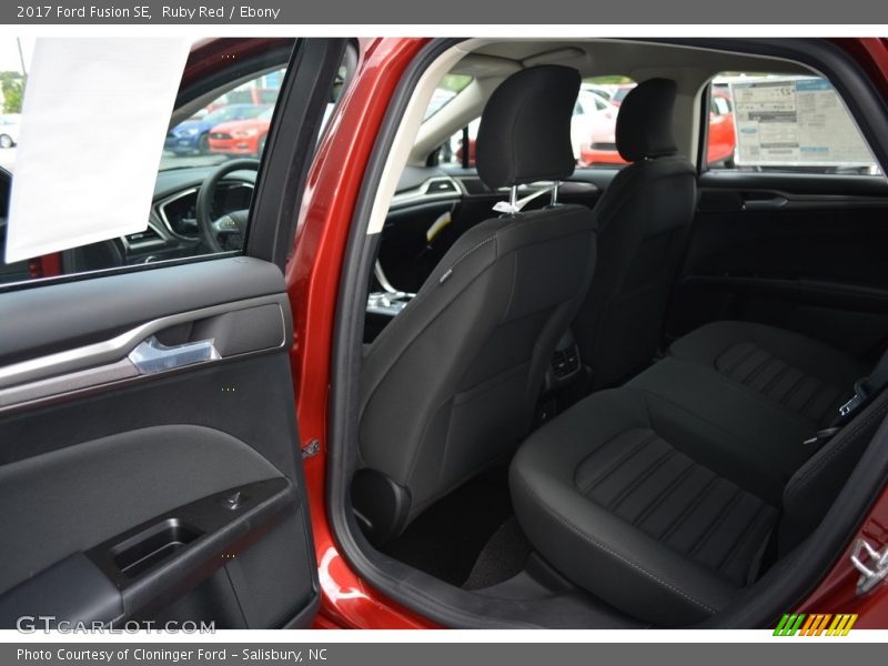 Ruby Red / Ebony 2017 Ford Fusion SE
