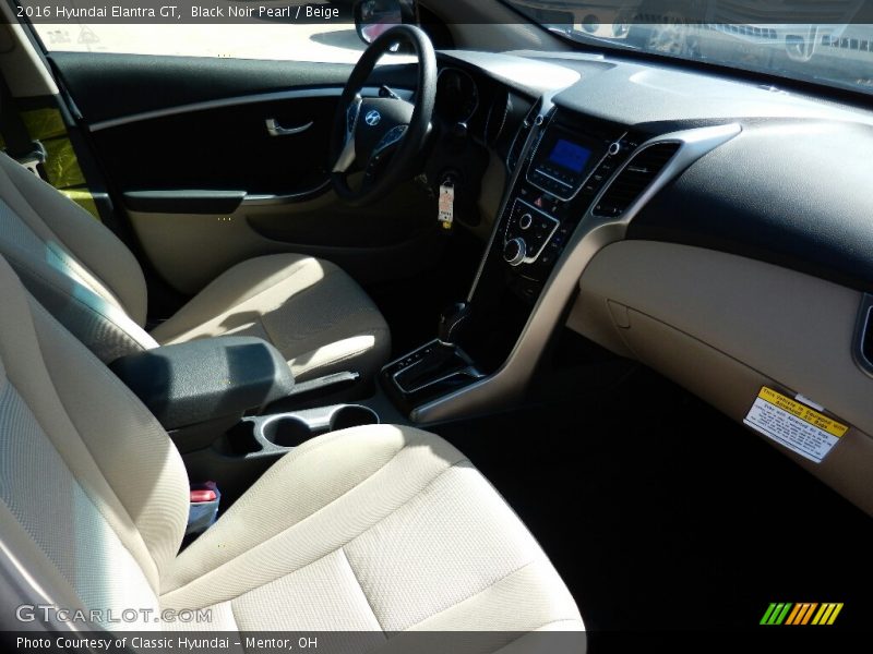 Black Noir Pearl / Beige 2016 Hyundai Elantra GT