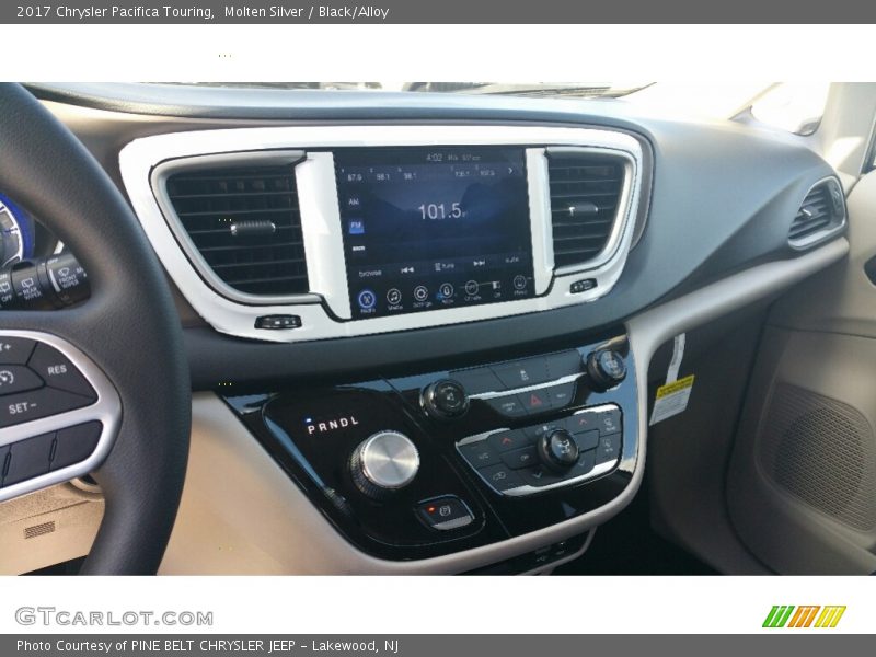 Molten Silver / Black/Alloy 2017 Chrysler Pacifica Touring