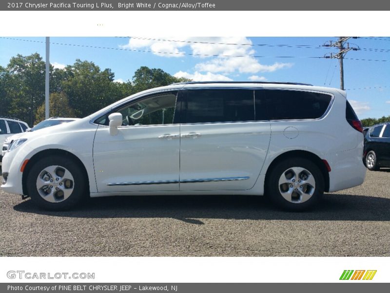 Bright White / Cognac/Alloy/Toffee 2017 Chrysler Pacifica Touring L Plus