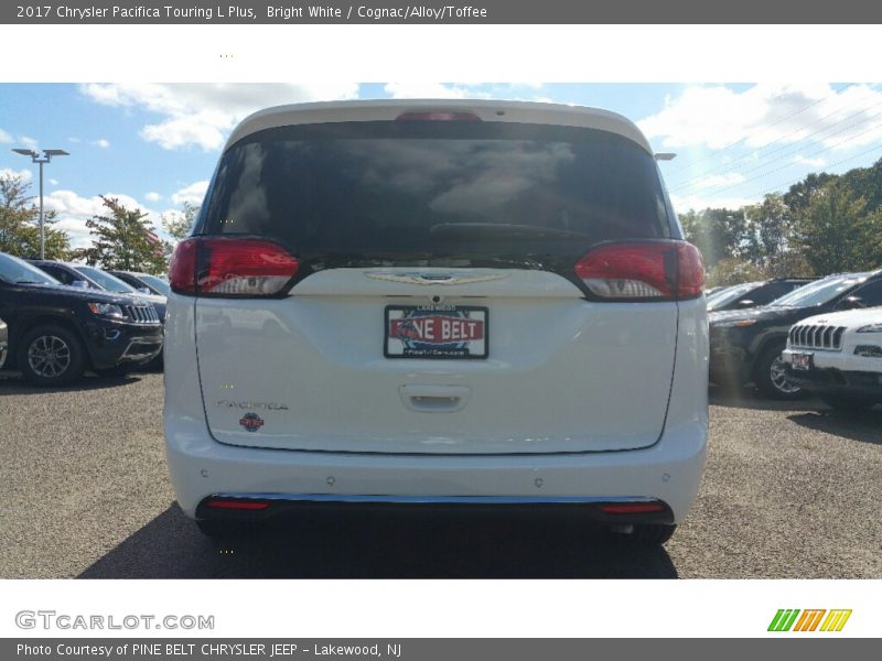 Bright White / Cognac/Alloy/Toffee 2017 Chrysler Pacifica Touring L Plus