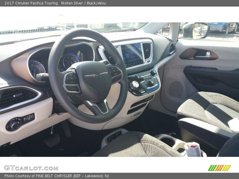Molten Silver / Black/Alloy 2017 Chrysler Pacifica Touring
