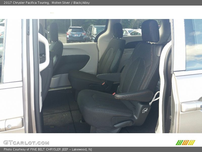 Molten Silver / Black/Alloy 2017 Chrysler Pacifica Touring