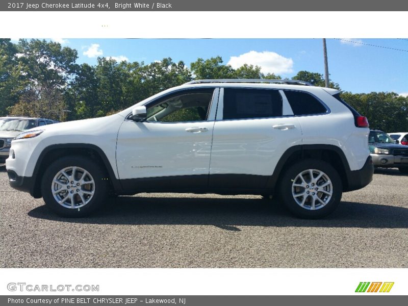 Bright White / Black 2017 Jeep Cherokee Latitude 4x4