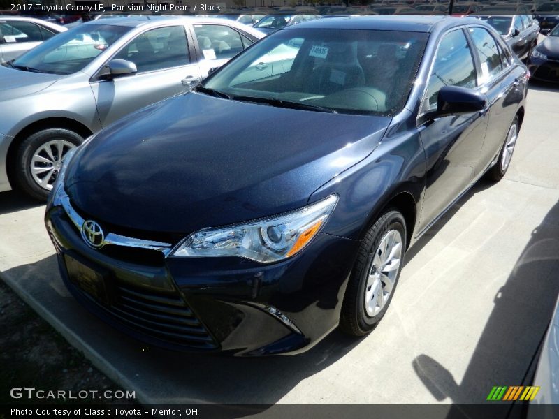 Parisian Night Pearl / Black 2017 Toyota Camry LE
