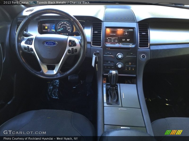 Tuxedo Black Metallic / Charcoal Black 2013 Ford Taurus SEL