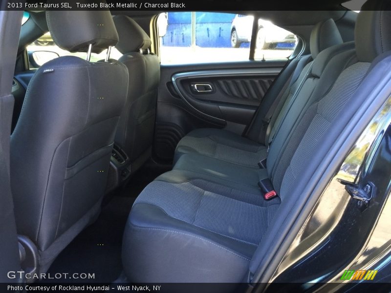 Tuxedo Black Metallic / Charcoal Black 2013 Ford Taurus SEL