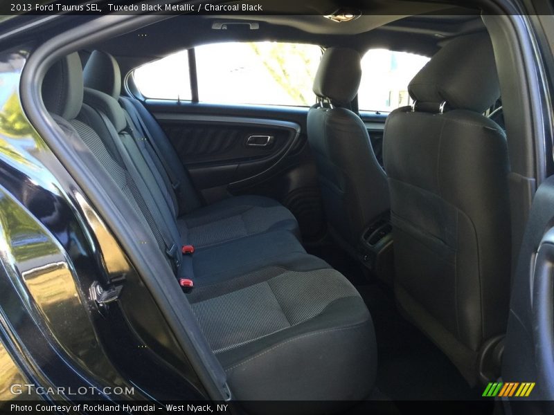Tuxedo Black Metallic / Charcoal Black 2013 Ford Taurus SEL