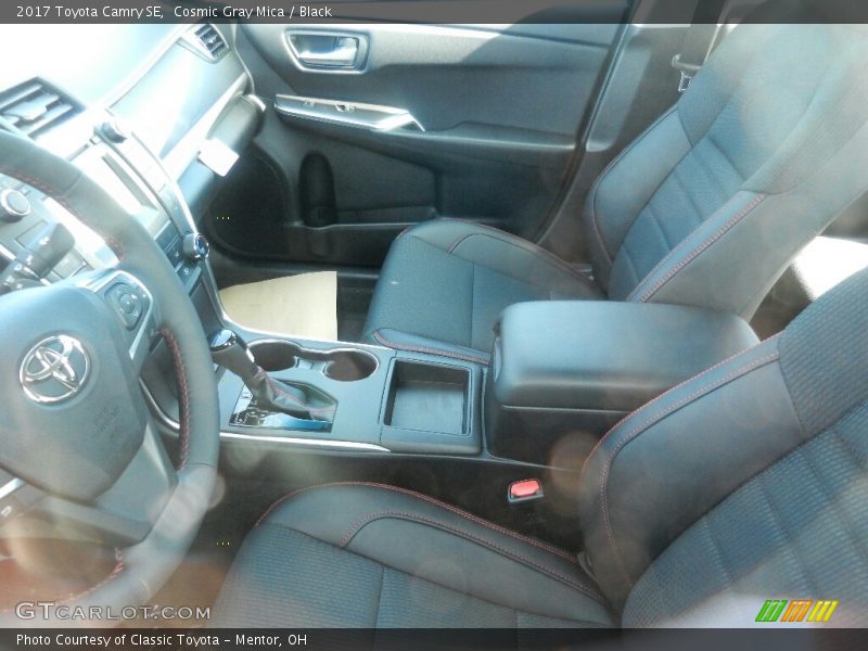 Cosmic Gray Mica / Black 2017 Toyota Camry SE