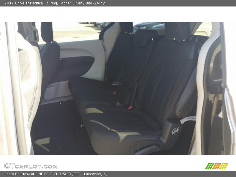 Molten Silver / Black/Alloy 2017 Chrysler Pacifica Touring
