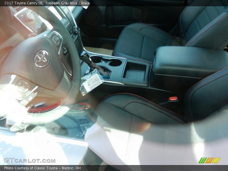 Predawn Gray Mica / Black 2017 Toyota Camry SE