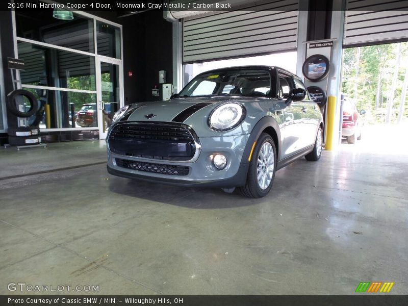 Moonwalk Gray Metallic / Carbon Black 2016 Mini Hardtop Cooper 4 Door
