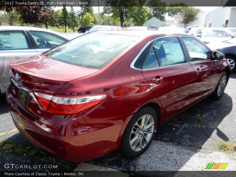Ruby Flare Pearl / Black 2017 Toyota Camry SE