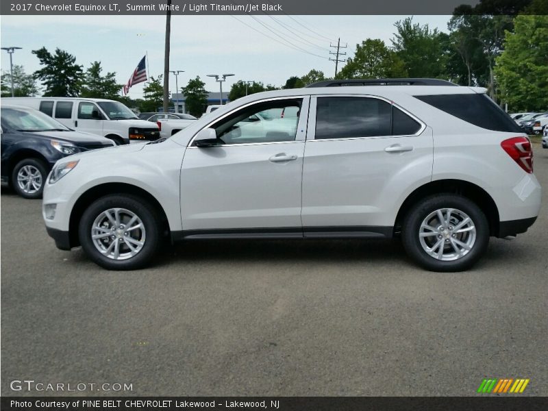 Summit White / Light Titanium/Jet Black 2017 Chevrolet Equinox LT