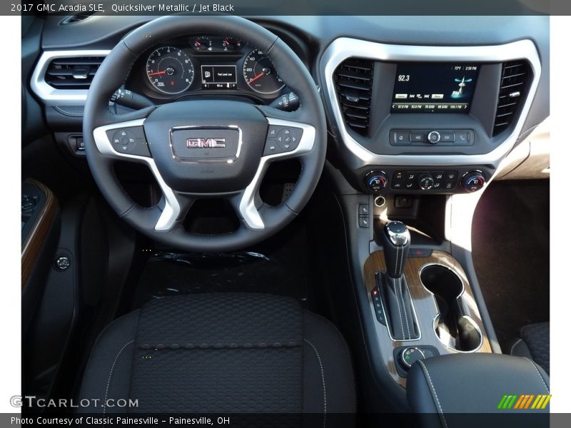 Dashboard of 2017 Acadia SLE