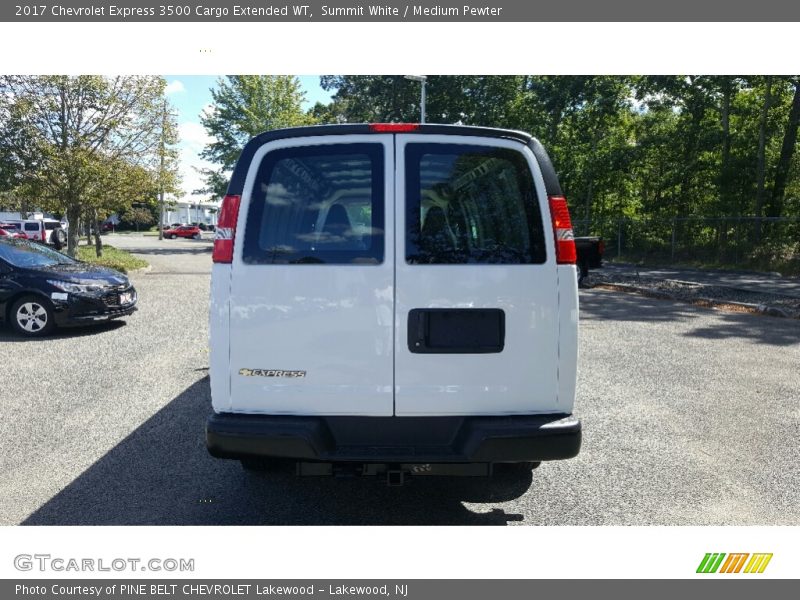 Summit White / Medium Pewter 2017 Chevrolet Express 3500 Cargo Extended WT