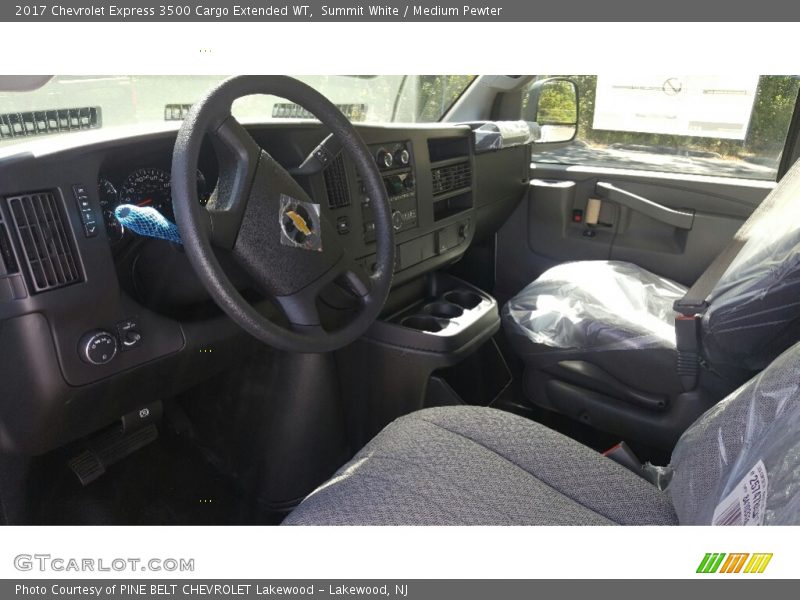 Summit White / Medium Pewter 2017 Chevrolet Express 3500 Cargo Extended WT