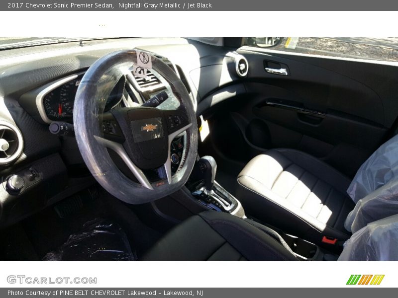 Nightfall Gray Metallic / Jet Black 2017 Chevrolet Sonic Premier Sedan