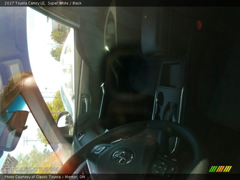 Super White / Black 2017 Toyota Camry LE