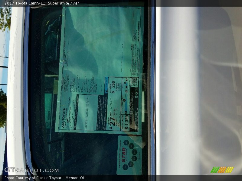Super White / Ash 2017 Toyota Camry LE