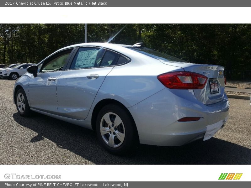Arctic Blue Metallic / Jet Black 2017 Chevrolet Cruze LS
