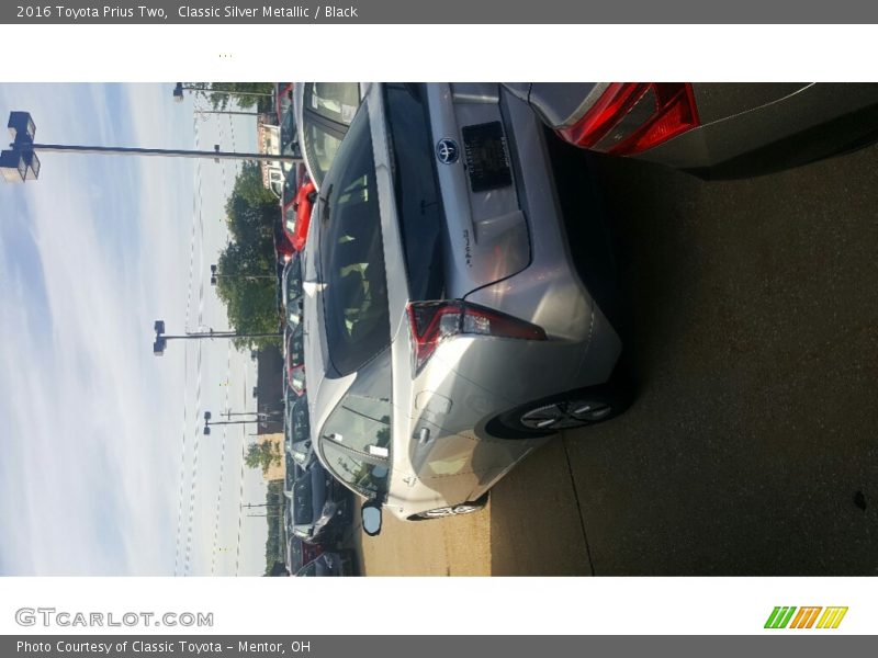 Classic Silver Metallic / Black 2016 Toyota Prius Two