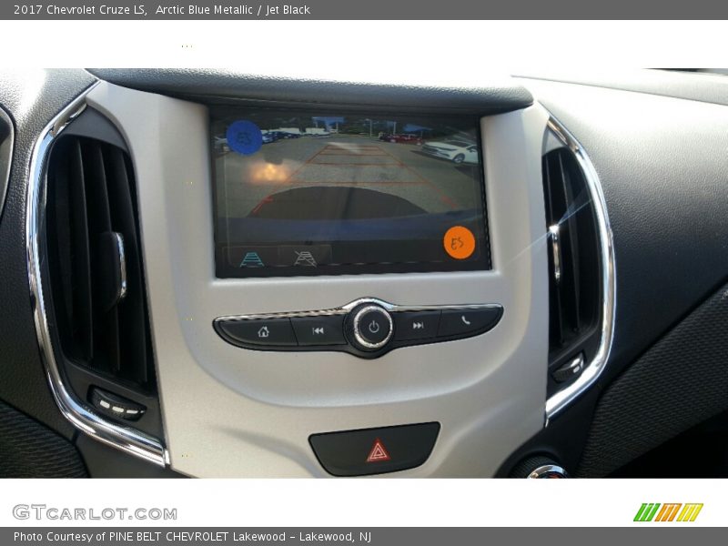 Arctic Blue Metallic / Jet Black 2017 Chevrolet Cruze LS