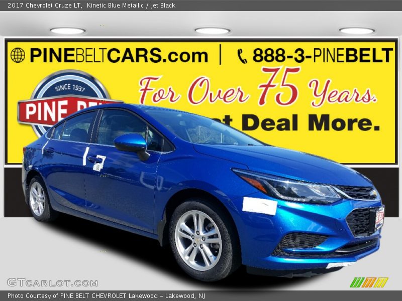 Kinetic Blue Metallic / Jet Black 2017 Chevrolet Cruze LT