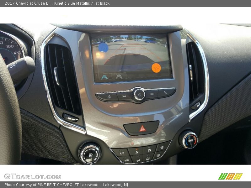 Kinetic Blue Metallic / Jet Black 2017 Chevrolet Cruze LT